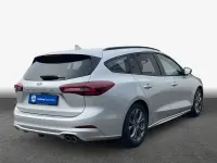Gebraucht Ford Focus ST-Line X 155 PS (114 kW) 2024 Silber Limousine
