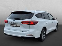 Neu Ford Focus Titanium 116 PS (85 kW) 2025 Weiß Limousine