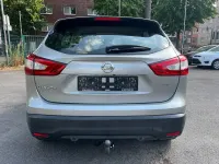 Gebraucht Nissan Qashqai Acenta 116 PS (85 kW) 2015 Grau SUV