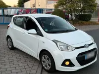Gebraucht Hyundai i10 87 PS (63 kW) 2015 Weiß Kleinwagen
