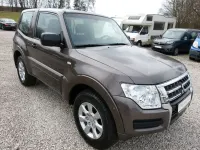 Gebraucht Mitsubishi Pajero 200 PS (147 kW) 2015 Braun SUV