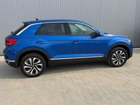 Second-hand VW T-Roc Active 150 CP (110 kW) 2021 Albastru SUV