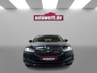 Gebraucht Skoda Superb Style 200 PS (147 kW) 2023 Plum blau metallic Kombi