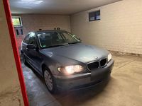 Gebraucht BMW 318 143 PS (105 kW) 2002 Blau Limousine