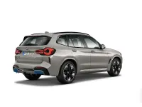 Gebraucht BMW iX3 Impressive 210 kW (286 PS) 2023 Silber SUV