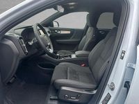 Neu Volvo XC40 Plus 163 PS (119 kW) 2025 Cloud blue SUV