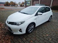 Gebraucht Toyota Auris Hybrid Executive 136 PS (100 kW) 2013 Weiß Limousine