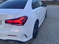 Gebraucht Mercedes A200 AMG line 163 PS (119 kW) 2021 Weiß Limousine