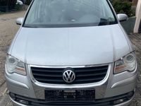 Gebraucht VW Touran 105 PS (77 kW) 2008 Silber Van / Kleinbus
