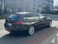 Gebraucht BMW 530 Luxury Line 258 PS (189 kW) 2016 Grau Kombi