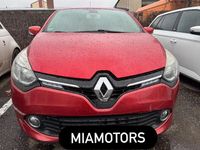 Gebraucht Renault Clio IV Dynamique 120 PS (88 kW) 2015 Rot Kleinwagen