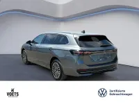 Gebraucht VW Passat Elegance 193 PS (141 kW) 2025 Grau Kombi
