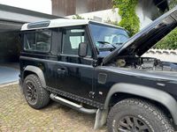 Gebraucht Land Rover Defender SE 122 PS (89 kW) 2014 Schwarz Kombi