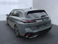 Gebraucht Peugeot 308 GT 131 PS (96 kW) 2024 Grau/typ aussenverkleidung (metallic) Kombi