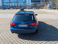 Gebraucht Audi A4 Ambition 170 PS (125 kW) 2012 Blau Kombi