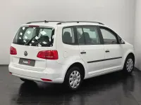 Gebraucht VW Touran Trendline 105 PS (77 kW) 2014 Weiß Van / Kleinbus