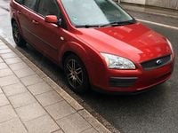 Second-hand Ford Focus 115 CP (84 kW) 2007 Roșu Break