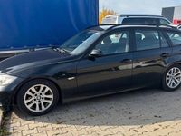 Gebraucht BMW 320 163 PS (119 kW) 2005 Schwarz Kombi