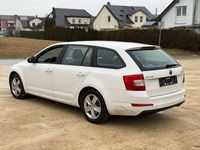 Gebraucht Skoda Octavia 140 PS (102 kW) 2014 Weiß Kombi