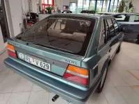 Gebraucht Nissan Bluebird 105 PS (77 kW) 1990 Grün Limousine