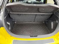 Gebraucht Toyota Yaris Hybrid Basis 101 PS (74 kW) 2017 Gelb Kleinwagen