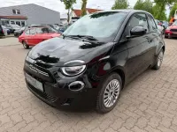 Second-hand Fiat 500e Action 69 kW (95 CP) 2023 Negru Hatchback