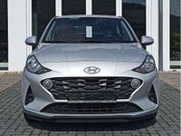 Gebraucht Hyundai i10 Select 67 PS (49 kW) 2022 Silber Kleinwagen