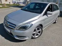 Gebraucht Mercedes B200 156 PS (114 kW) 2012 Silber Kleinwagen