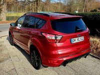Gebraucht Ford Kuga ST-Line 182 PS (133 kW) 2018 Rot SUV