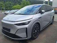 Gebraucht XPENG X9 235 kW (320 PS) 2026 Silver frost Van / Kleinbus