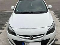 Gebraucht Opel Astra Edition 120 PS (88 kW) 2015 Weiß Limousine