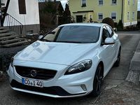Gebraucht Volvo V40 R-Design 190 PS (139 kW) 2015 Weiß Limousine