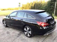 Gebraucht Mercedes CLA200 Shooting Brake 136 PS (100 kW) 2018 Kosmoschwarz perlmut Kombi