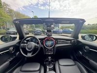 Gebraucht Mini Cooper Cabriolet 136 PS (100 kW) 2021 Midnight black metallic Cabrio
