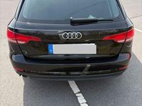 Gebraucht Audi A4 Basis 150 PS (110 kW) 2018 Schwarz Kombi