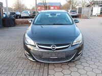 Gebraucht Opel Astra Innovation 140 PS (102 kW) 2012 Graphitschwarz/carbon flash/mi Kombi
