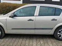 Gebraucht Opel Astra 90 PS (66 kW) 2009 Limousine