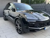 Gebraucht Porsche Cayenne E-Hybrid 470 PS (345 kW) 2024 Schwarz SUV