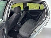 Gebraucht VW Golf V 105 PS (77 kW) 2004 Silber Kleinwagen