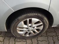 Gebraucht Opel Vivaro 145 PS (106 kW) 2018 Platinum/aluminium silber/silv Van / Kleinbus