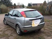 Gebraucht Ford Focus 101 PS (74 kW) 2003 Silber Limousine