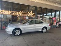 Gebraucht Mercedes E220 Elegance 170 PS (125 kW) 2007 Iridiumsilber met. Limousine