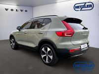 Gebraucht Volvo XC40 Plus 197 PS (144 kW) 2024 Sage green / metallic SUV