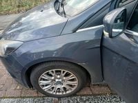 Gebraucht Ford Focus 2012 Grau Kombi