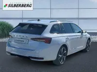 Gebraucht Skoda Octavia SportLine 150 PS (110 kW) 2026 Moonweiss metallic Kombi