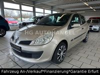 Gebraucht Renault Clio II 65 PS (47 kW) 2006 Gold Limousine