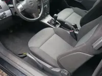 Gebraucht Opel Astra 105 PS (77 kW) 2006 Schwarz Coupé
