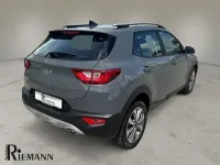 Gebraucht Kia Stonic Vision 101 PS (74 kW) 2023 (prg) perennialgrau met. SUV