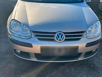 Gebraucht VW Golf V 115 PS (84 kW) 2005 Gold Kleinwagen
