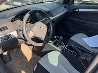 Gebraucht Opel Astra 100 PS (73 kW) 2004 Grau Kombi
